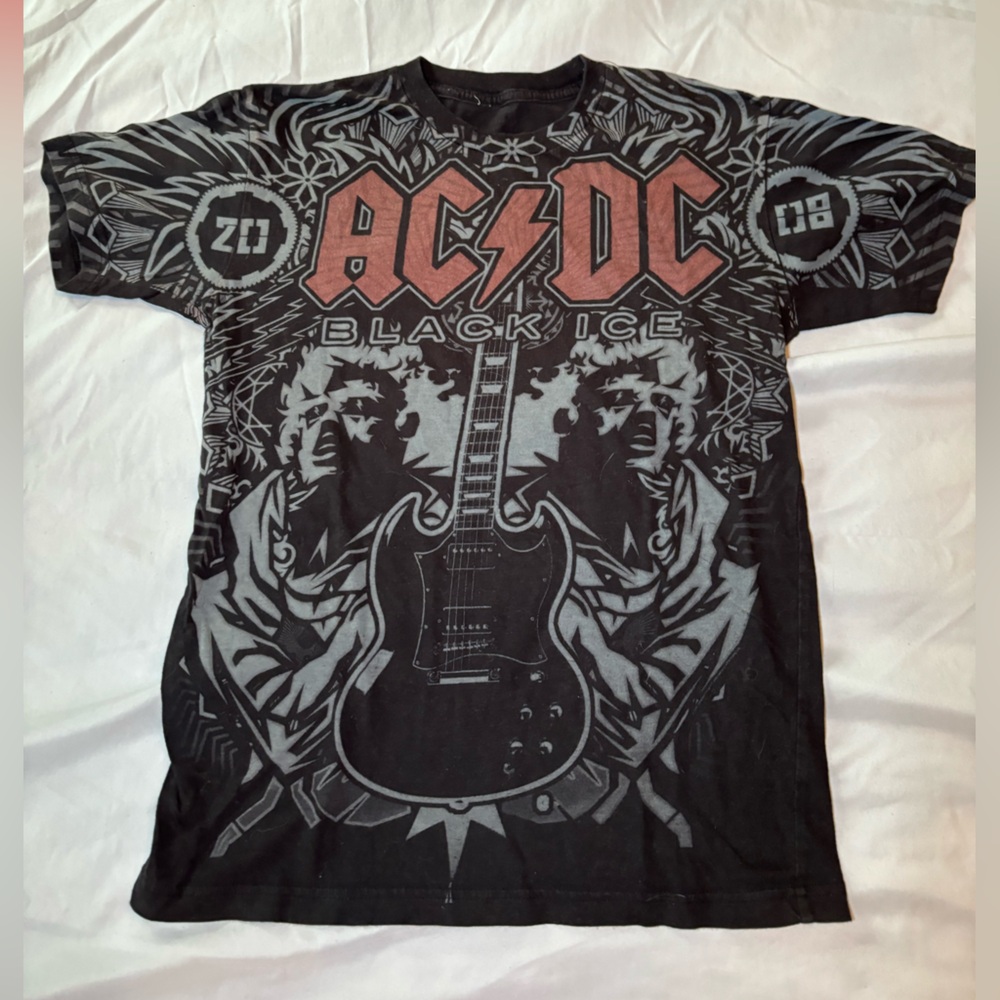 AC/DC graphic tee size M